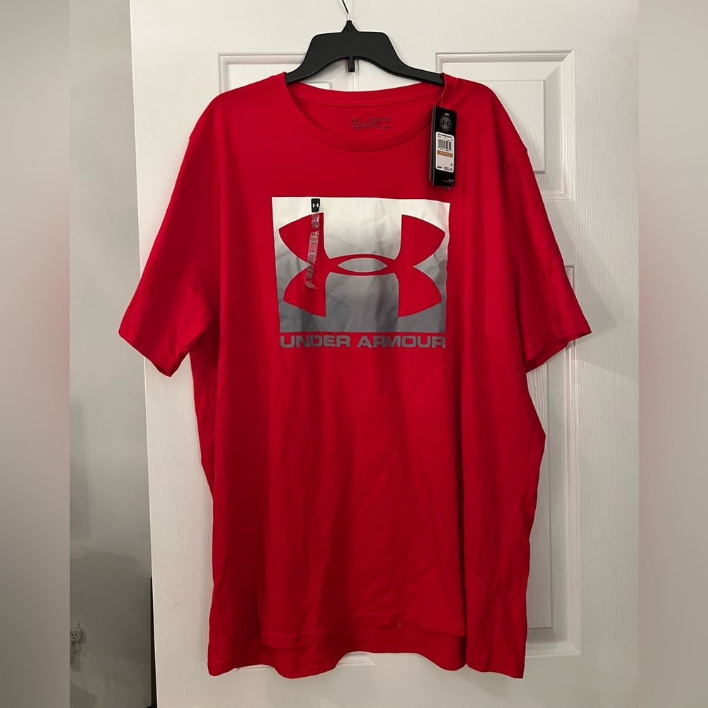 Men’s big and tall red under armour tshirt. Size 4XL NWT